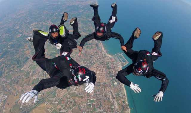 Fattoruso, paracadutista campione: Ma nel Sud c' solo una scuola